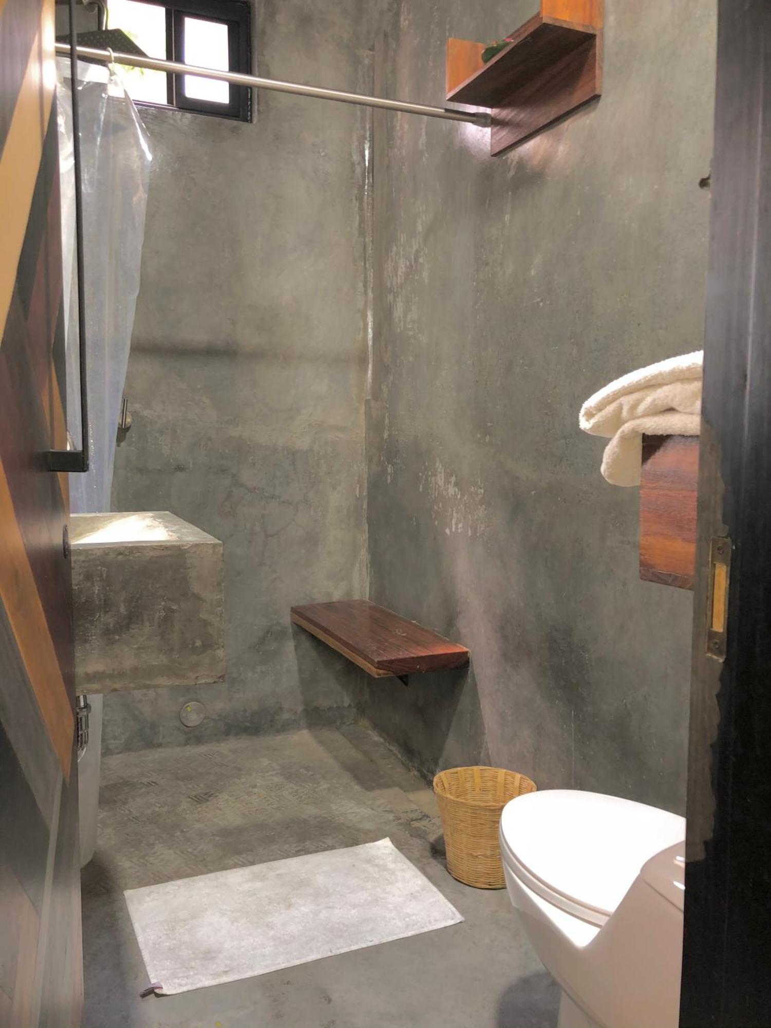 Caja Hotel